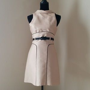 B E B E Belted Dress